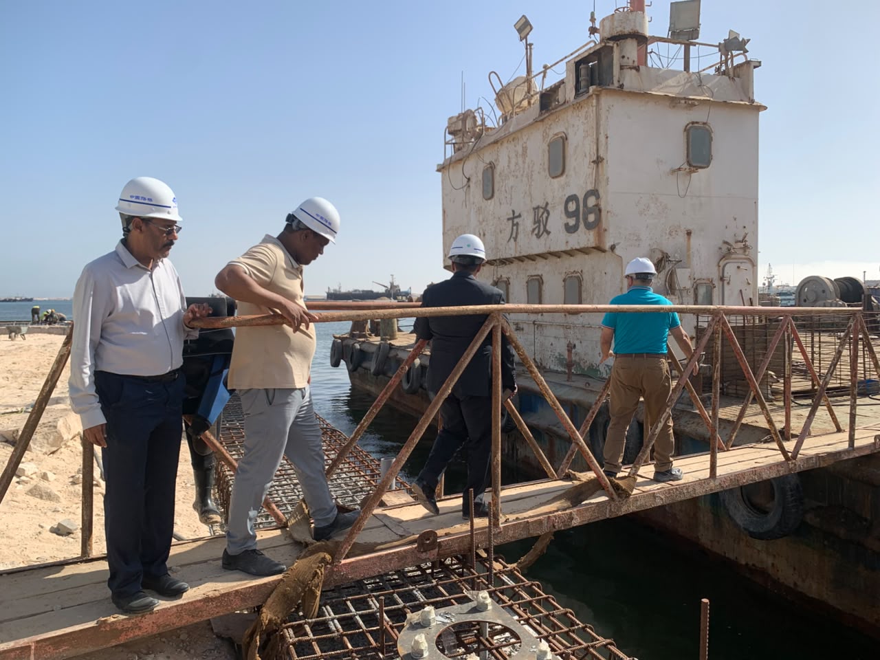 Le Directeur Général du Port Autonome de Nouadhibou inspecte l'avancement des travaux de réhabilitation du quai de commerce